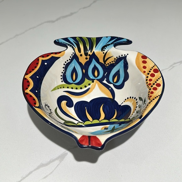 Espana Bocca 8” 3D Fish Cereal Bowl - Picture 3 of 9